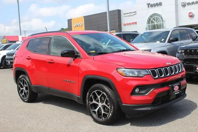 2024 Jeep Compass Latitude 4x4 for sale in Johnston, RI
