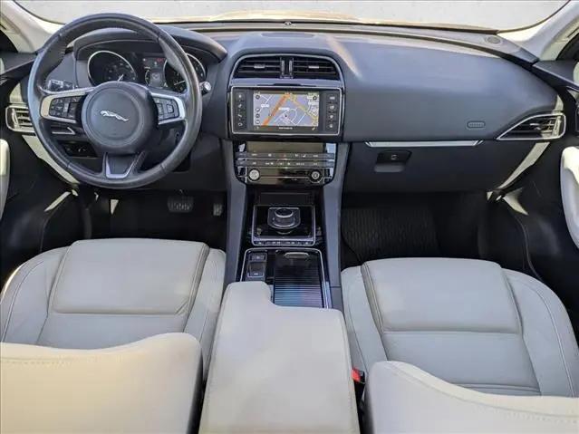 2018 Jaguar F-PACE 25t Prestige