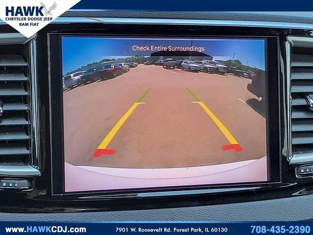 2025 Chrysler Pacifica Select