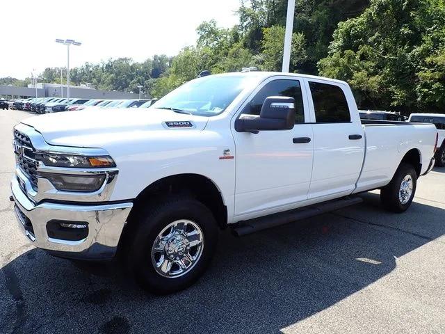 2025 RAM 3500 Tradesman Crew Cab 4x4 8 Box 2025 RAM 3500 Tradesman Crew Cab 4x4 8 Box