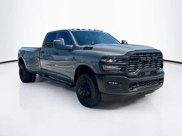 2026 RAM Ram 3500 RAM 3500 TRADESMAN CREW CAB 4X4 8 BOX
