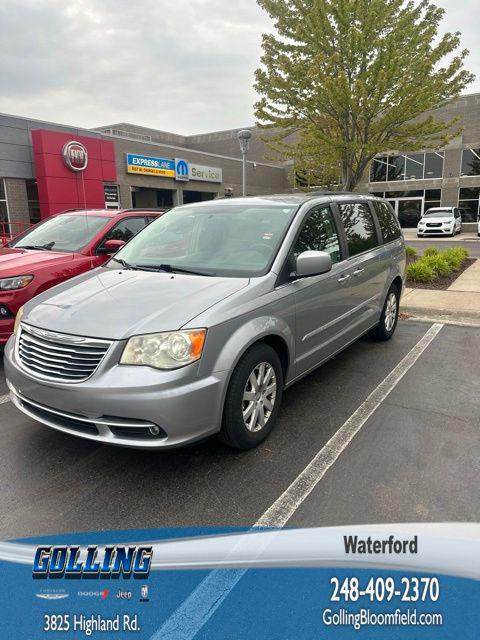 2013 Chrysler Town & Country Touring for sale in Bloomfield Hills, MI