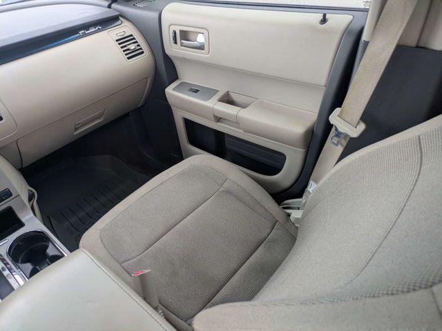 2010 Ford Flex SE