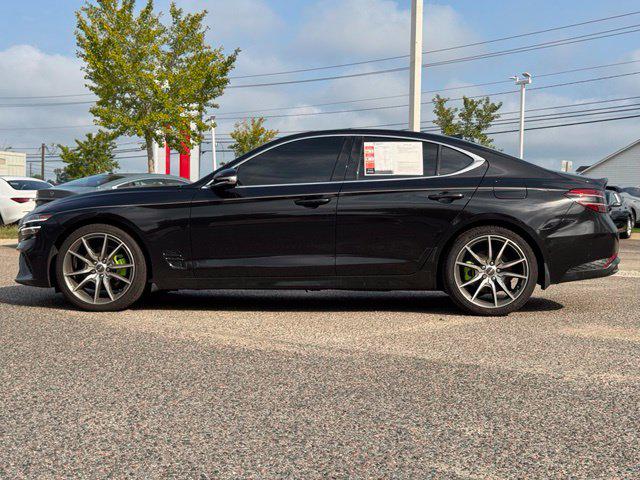 2022 Genesis G70 2.0T RWD