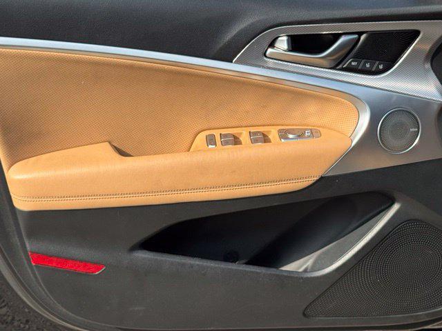 2022 Genesis G70 2.0T RWD