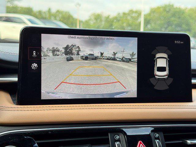 2022 Genesis G70 2.0T RWD