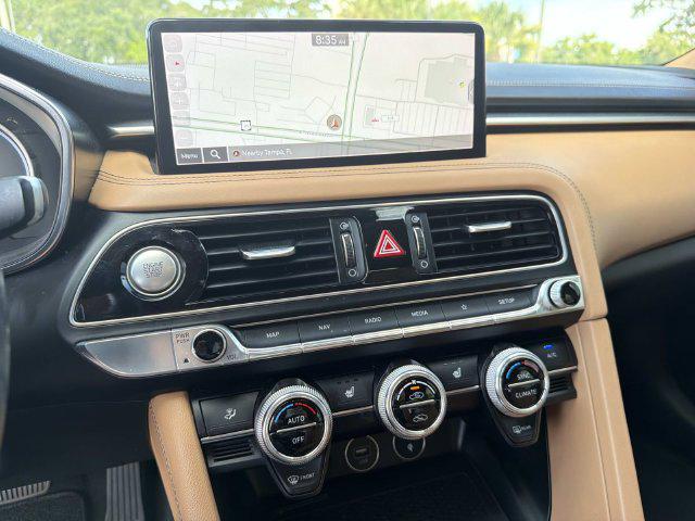 2022 Genesis G70 2.0T RWD