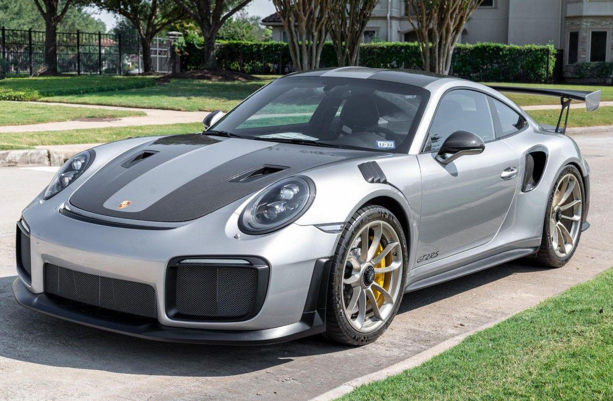 /2018 Porsche 911