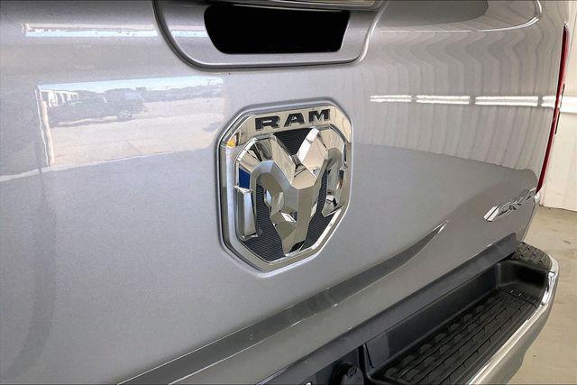 2022 Ram 1500 Laramie Crew Cab 4x4 57 Box