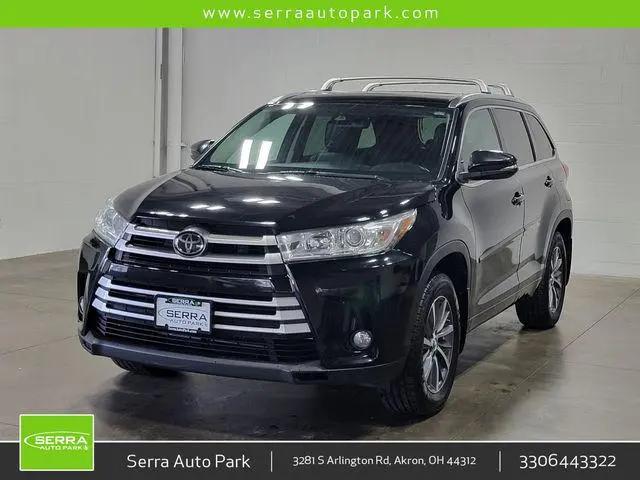 2017 Toyota Highlander XLE for sale in Akron, OH