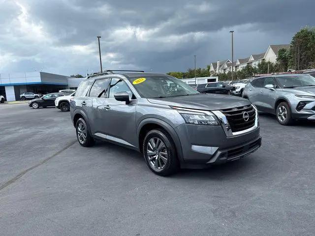 2023 Nissan Pathfinder SV 4WD for sale in Knoxville, TN