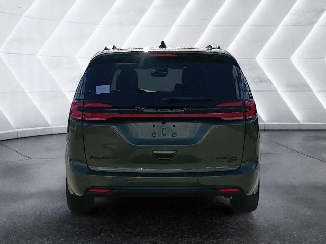 2027 Chrysler Pacifica Limited AWD