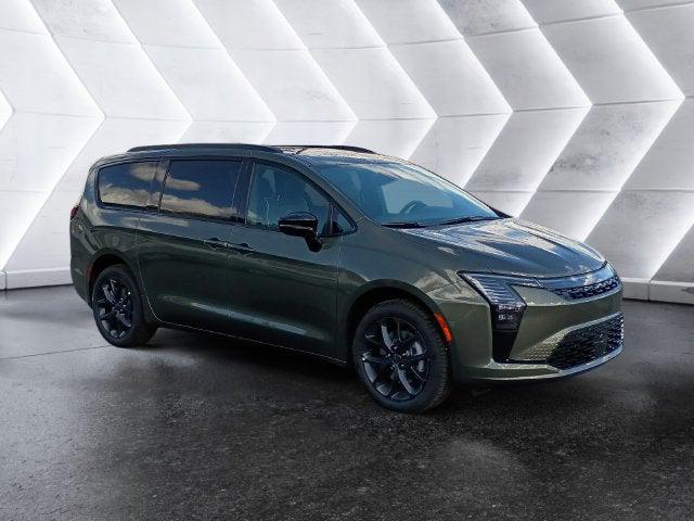 2027 Chrysler Pacifica Limited AWD