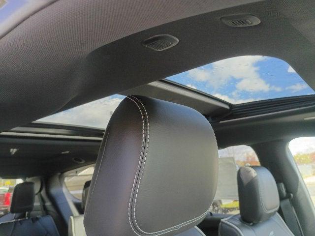 2027 Chrysler Pacifica Limited AWD