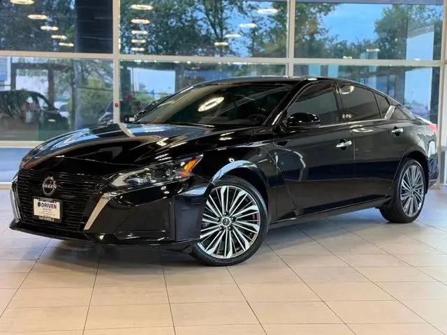 2023 Nissan Altima SL Intelligent AWD for sale in East Dundee, IL
