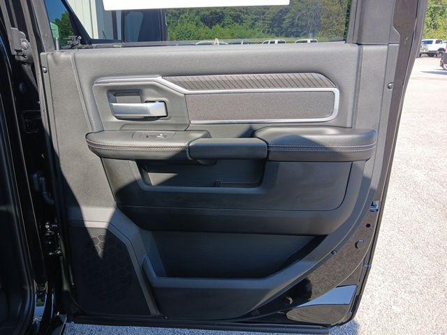 2026 Ram 3500 Big Horn Crew Cab 4x4 8 Box