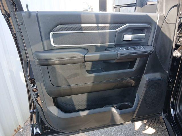 2026 Ram 3500 Big Horn Crew Cab 4x4 8 Box