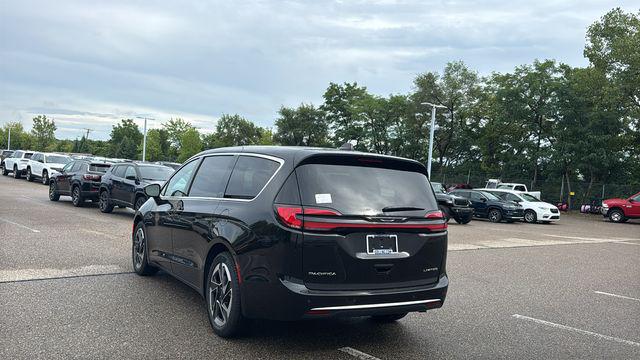 2027 Chrysler Pacifica PACIFICA LIMITED