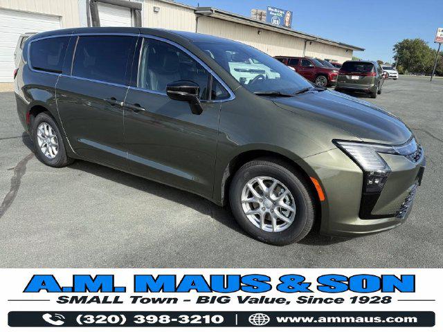 2027 Chrysler Pacifica Select for sale in Kimball, MN