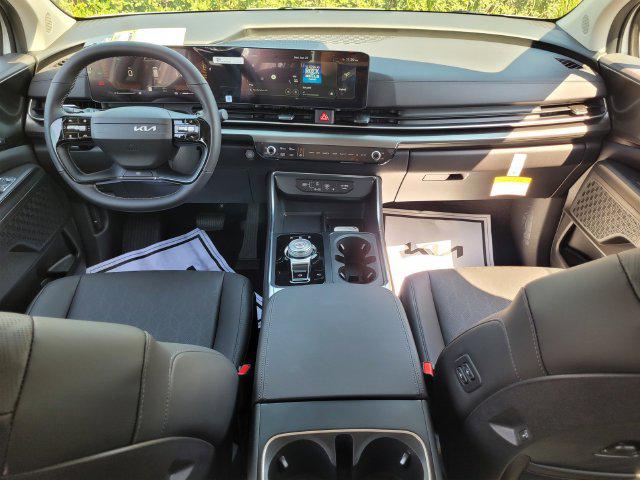 2027 Kia Carnival EX