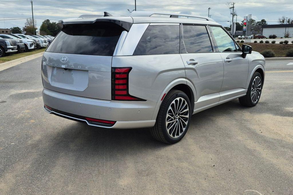 New 2026 Silver Metallic HYUNDAI Calligraphy FWD image 5