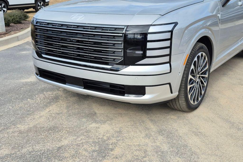 New 2026 Silver Metallic HYUNDAI Calligraphy FWD image 11