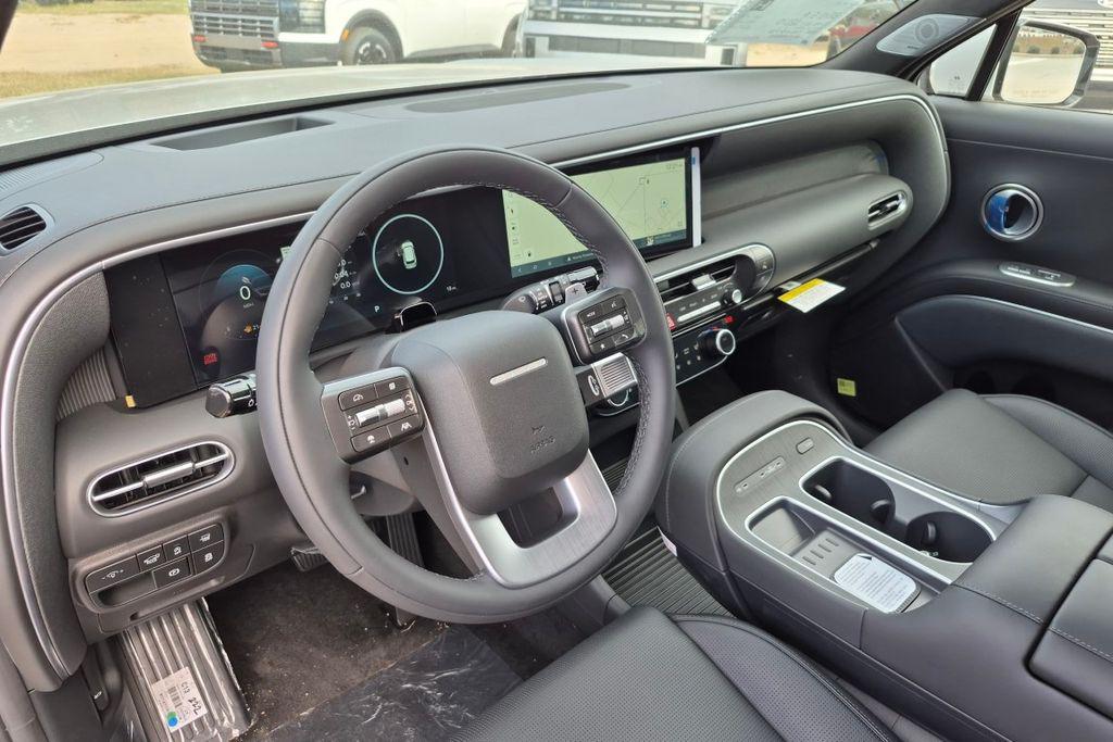 New 2026 Silver Metallic HYUNDAI Calligraphy FWD image 13