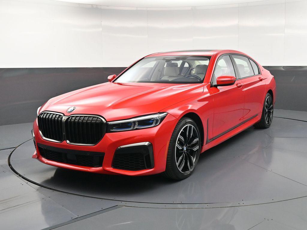 /2022 BMW M760i