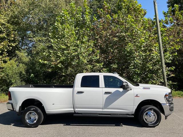 2027 Ram 3500 Tradesman