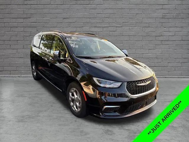 2023 Chrysler Pacifica Limited for sale in Greer, SC