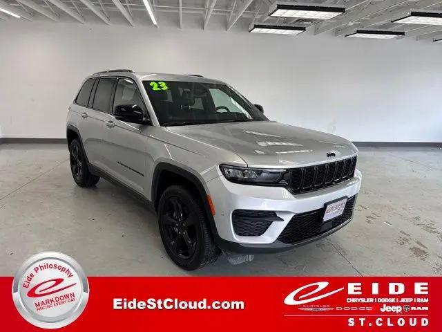2023 Jeep Grand Cherokee Altitude 4x4 for sale in Waite Park, MN