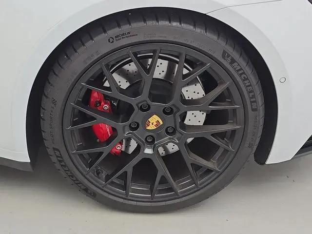 2022 Porsche 911 Targa 4 GTS