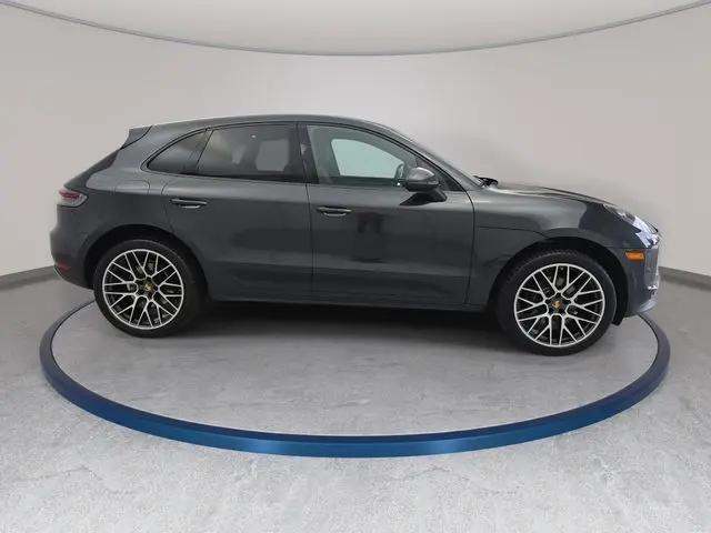 2020 Porsche Macan Macan