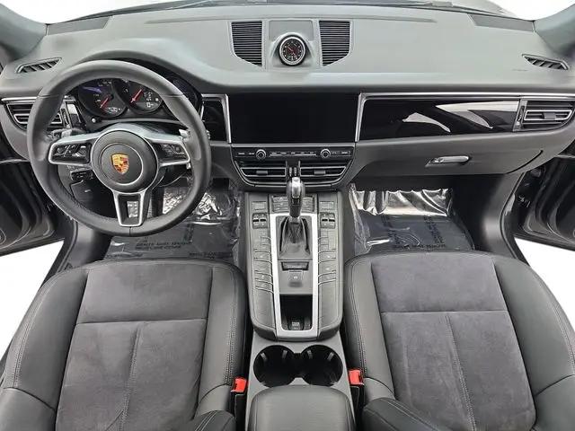 2020 Porsche Macan Macan