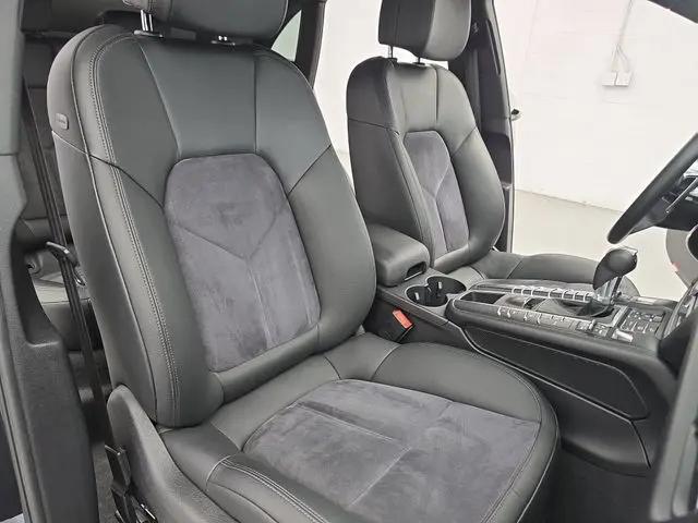 2020 Porsche Macan Macan