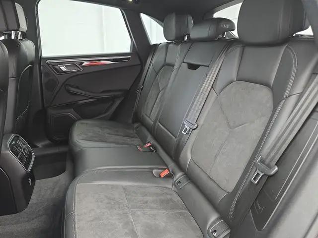 2020 Porsche Macan Macan