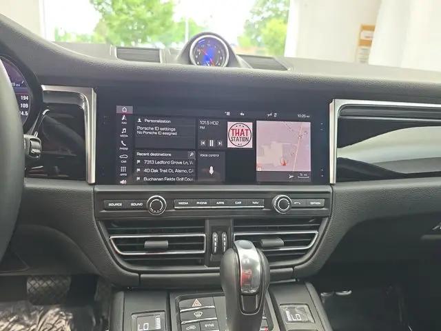 2020 Porsche Macan Macan