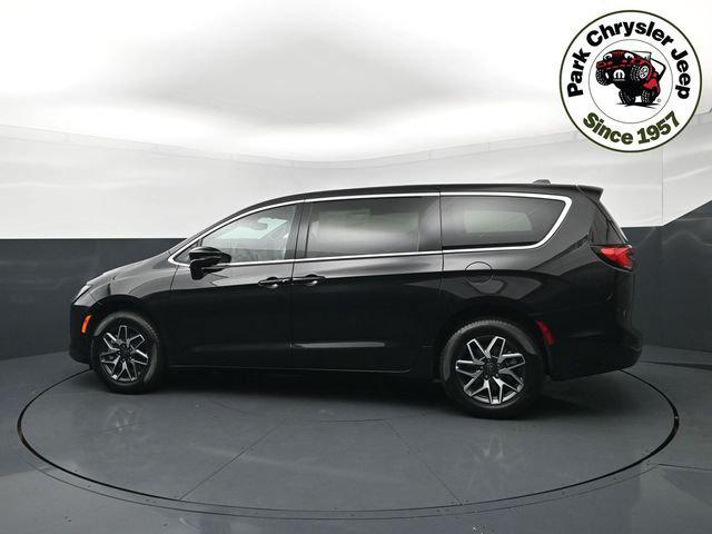 2027 Chrysler Pacifica PACIFICA LIMITED AWD 2027 Chrysler Pacifica PACIFICA LIMITED AWD