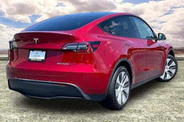 2024 Tesla Model Y Long Range Dual Motor All-Wheel Drive