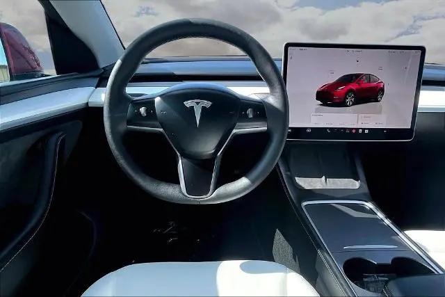 2024 Tesla Model Y Long Range Dual Motor All-Wheel Drive