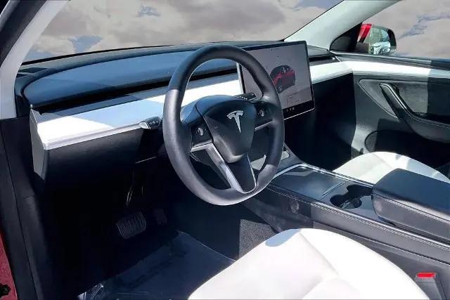 2024 Tesla Model Y Long Range Dual Motor All-Wheel Drive