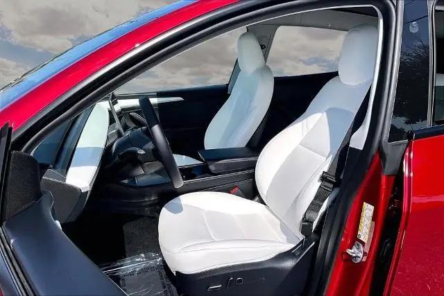 2024 Tesla Model Y Long Range Dual Motor All-Wheel Drive