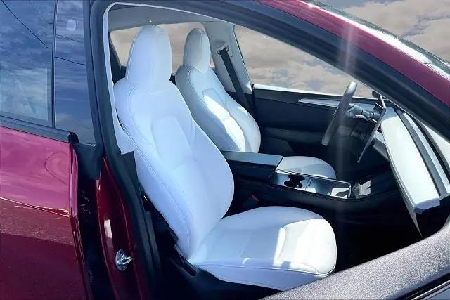 2024 Tesla Model Y Long Range Dual Motor All-Wheel Drive