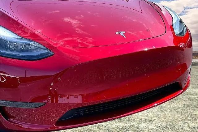 2024 Tesla Model Y Long Range Dual Motor All-Wheel Drive