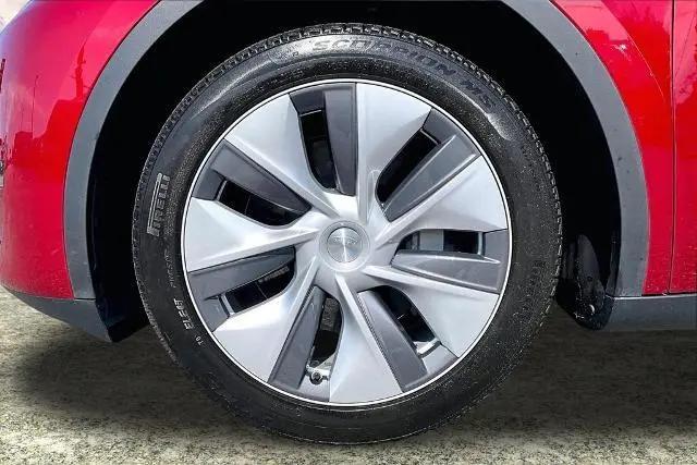 2024 Tesla Model Y Long Range Dual Motor All-Wheel Drive