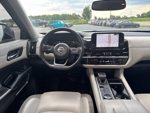 2022 Nissan Pathfinder SL 4WD 2022 Nissan Pathfinder SL 4WD