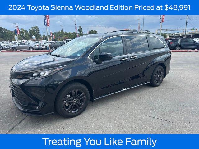 2024 Toyota Sienna Woodland Edition for sale in Conroe, TX