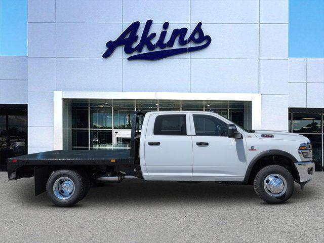 2026 RAM 3500 Chassis Tradesman/Big Horn