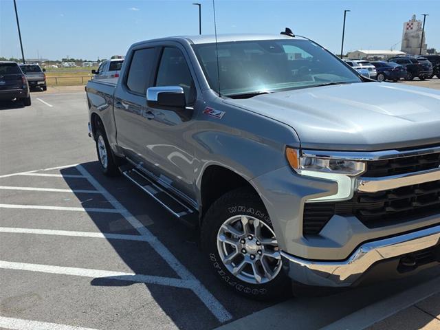 2024 Chevrolet Silverado 1500 4WD Crew Cab Short Bed LT for sale in MCGREGOR, TX