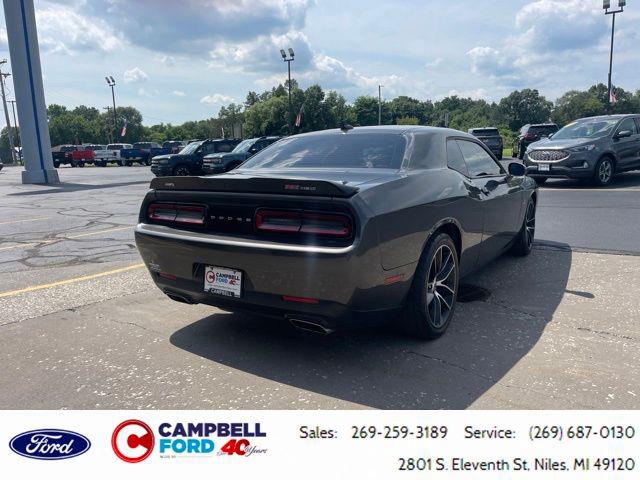 2017 Dodge Challenger 392 Hemi Scat Pack Shaker